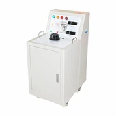 Троструко-фреквенцијски тестер напона